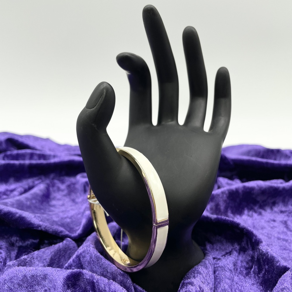 Banana Republic Factory‎ Enamel Hinged Bangle One Size Ivory Goldtone Classic